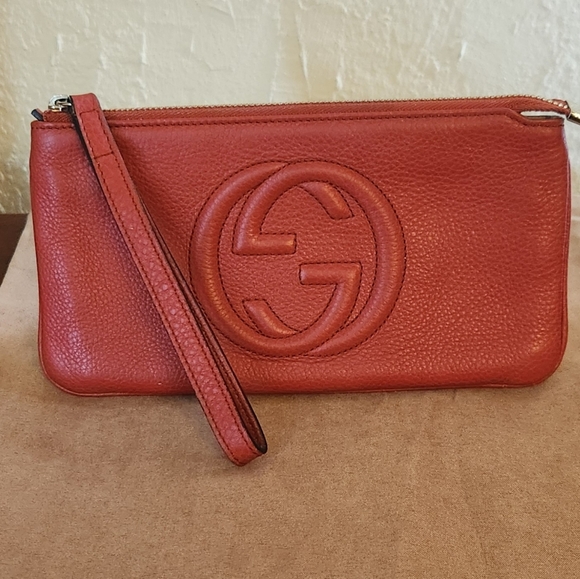 GUCCI Soho Leather GG Wristlet - Picture 1 of 7